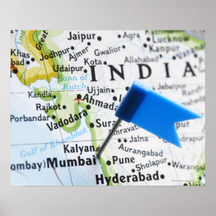 Kaartspeld geplaatst in Mumbai, India op kaart, cl Poster