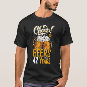 Kaas en bier tot 42 jaar 42e verjaardag t-shirt