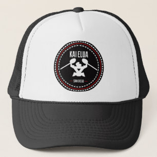 Kai Elua Outrigger 2013 Zwarte Logo met rode sie Trucker Pet