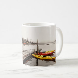 Kajaks bij het meer koffiemok