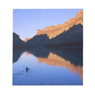 Kajakvaren op de Colorado rivier in het Spaans Notitieblok