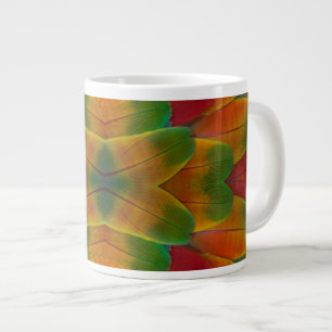Kaleidoscoop van ara papegaai veren grote koffiekop
