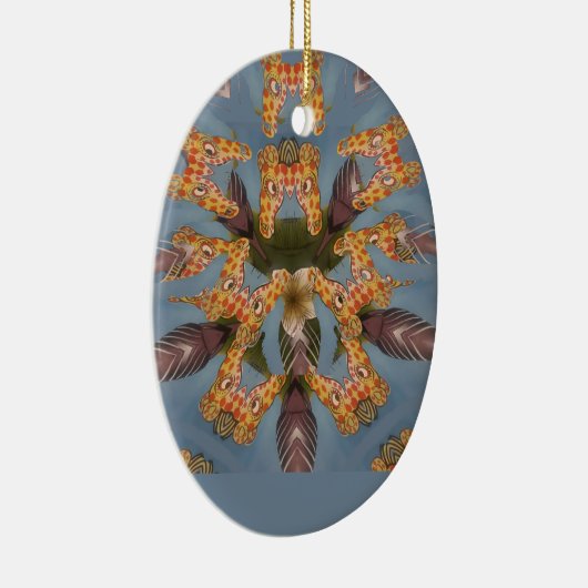 Kaleidoscope Giraffe Mandala: Abstracte Safari kun Keramisch Ornament (Rechts)