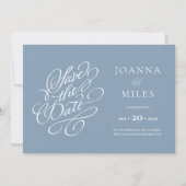  Kalligrafie Dusty Blue Save the Date Kaart (Voorkant)