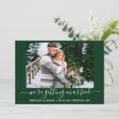 Kalligrafie Forest Green Getting Married Save The Date (Staand voorkant)