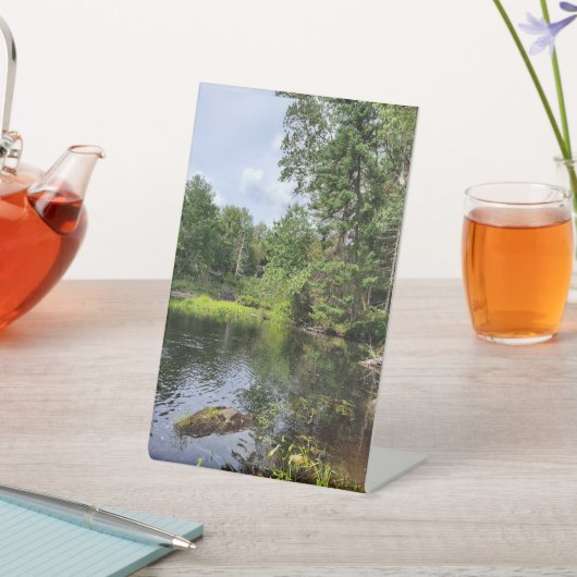 Kalm en sereen reclamebord met voetstuk (Insitu)