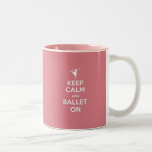 Kalm houden en ballet aan tweekleurige koffiemok