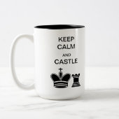 Kalm houden en Castle/Checkmate Two-Tone Mok (Links)