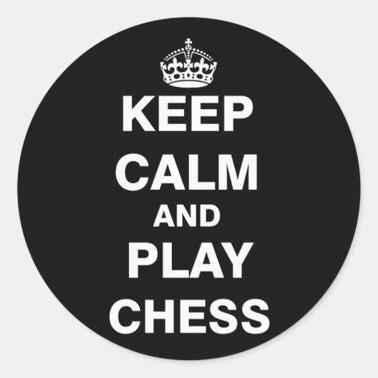 Kalm houden en Chess afspelen Ronde Sticker (Voorkant)