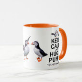 Kalm houden en een Puffin Mok vasthouden (Voorkant rechts)