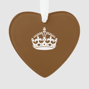 Kalm kronen op bruin ornament