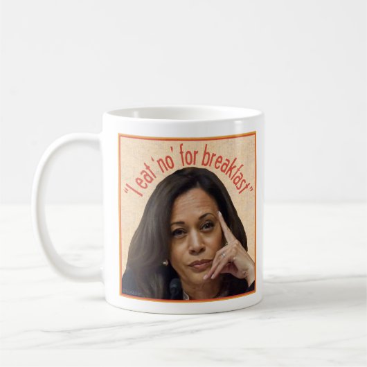 Kamala Harris eet NO voor ontbijt mok (Links)