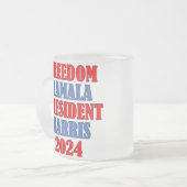 Kamala Harris Frosted Mug 2024 (Devant gauche)