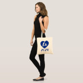 ,KAMALA hart 2024 blauwe script tekst Tote Bag (Voorkant (model))
