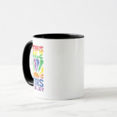 Kamala wint met Joy Retro Boho Harris Walz LGBT Mok (Voorkant links)