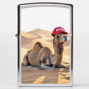 Kameel met een rode pensioenhoed