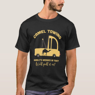Kameel slepen wanneer het vastgeklemd in strakke v t-shirt