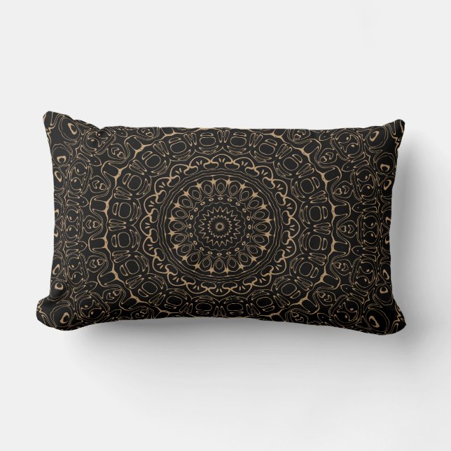 Kameelkleurige Mandala met Elegante Symmetrie Kussen (Voorkant)