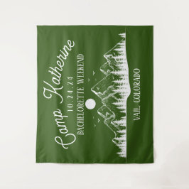 Kampeerweekend met tenten voor vrouwen, op Mountai Wandkleed