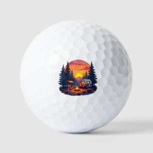 Kamperen bij zonsondergang in de wildernis van de golfballen