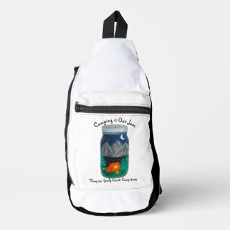 Kamperen is onze tent en bergen in een pot sling bag