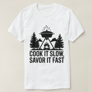 Kampvuur kookpot Mountain Wilderness Art T-shirt