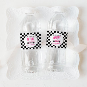 Kan Me Niet Vangen Roze Raceauto 3de Verjaardagsfe Waterfles Etiket