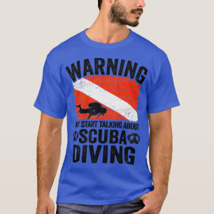 Kan over Scuba praten die duiker onderaan de vlagd T-shirt