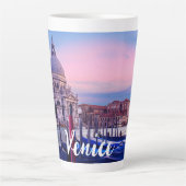 Kanaal met gondels en kerk in Venetië Latte Mok (Voorkant)