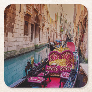 Kanaal met traditionele gondola in Venetië, Italië Vierkante Kartonnen Onderzetter
