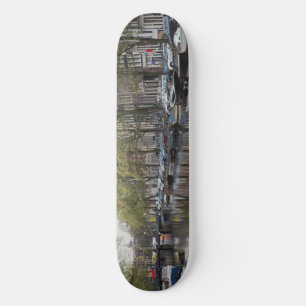 Kanalen in Amsterdam, Nederland Skateboard