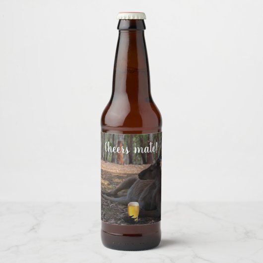 Kangaroo Relaxing with Beer Australia Funny Bier Etiket (Voorkant)