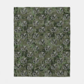 Kankerdiersymbool op groene digitale camo fleece deken (Voorkant)