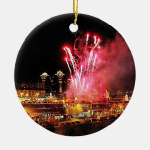 Kansas City Plaza Fireworks, Lichten Ornament