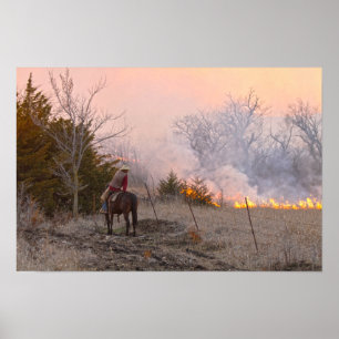Kansas Rancher die een gecontroleerde prairiebrand Poster