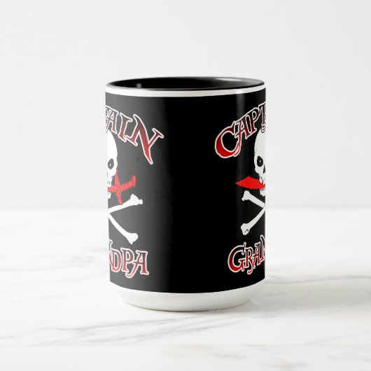 Kapitein Grandpa Mok (Midden)