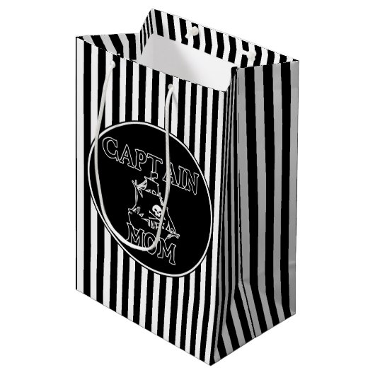 Kapitein Mam Gift Bag Medium Cadeauzakje (Voorkant Gekanteld)