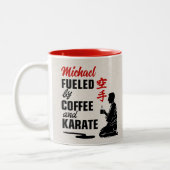 Karate - fueled by coffee and karate. tweekleurige koffiemok (Links)