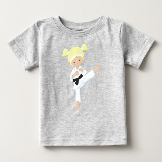 Karate Meisje, Schattig Meisje, Blond Haar, Zwarte (Voorkant)