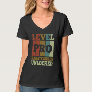 Karate Vaardigheden Pro Vrijgespeeld Vintage Stijl T-shirt