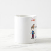 Karl contre la tasse de LaDonna (Centre)