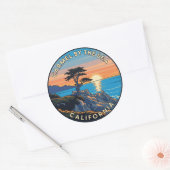 Karmel-bij-het-zee eenzame cipres ronde sticker (Envelop)