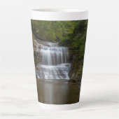 Karnemelk Herfsten Watervallen in Ithaca Nederland Latte Mok (Voorkant)
