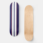 Kassy Red, White en Blue Racing Stripes Skateboard (Voorkant)