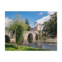 Kasteel van Bourdeilles en stenen brug, Frankrijk