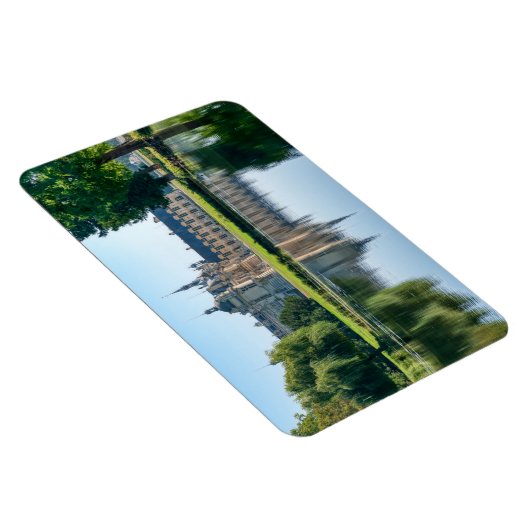 Kasteel van Chantilly en weerspiegeling in een vij Magneet (Rechterzijde)