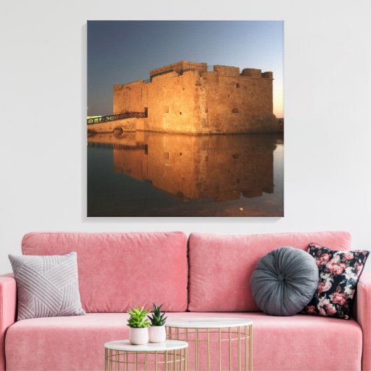Kasteel van Paphos met reflecties bij zonsondergan Canvas Afdruk (Insitu (Woonkamer))