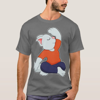 Kat bij Yoga in kruislegge T-shirt