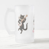 Kat dat Banjo Thunder_Cove speelt Matglas Bierpul (Links)