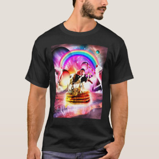 Kat die op een koe rijdt met pannenkoeken en milks t-shirt
